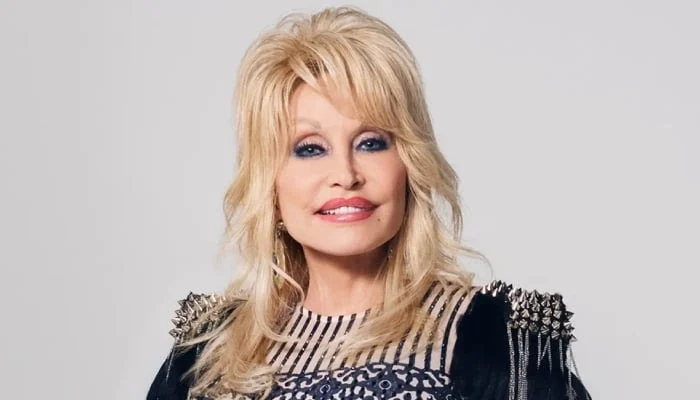 Dolly Parton lights up Vegas after three decades